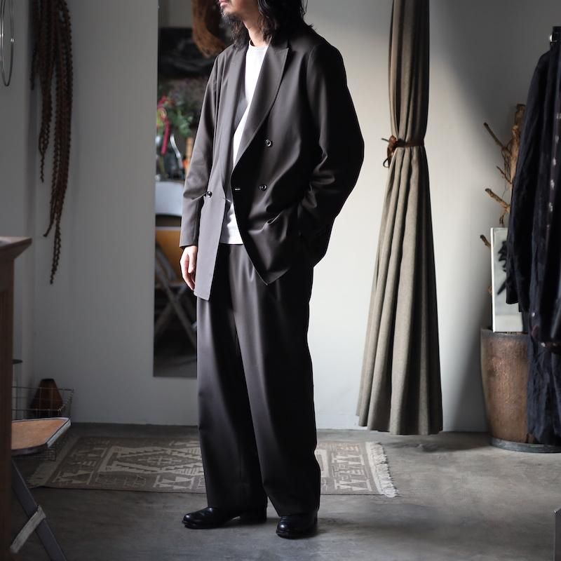 ULTERIOR】SUPER FINE WOOL TROPICAL TUCKED TROUSERS - HUUKU ULTERIOR】SUPER FINE WOOL TROPICAL TUCKED TROUSERS - HUUKU