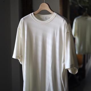 <img class='new_mark_img1' src='https://img.shop-pro.jp/img/new/icons8.gif' style='border:none;display:inline;margin:0px;padding:0px;width:auto;' />HERILLCotton Cashmere T-Shirt