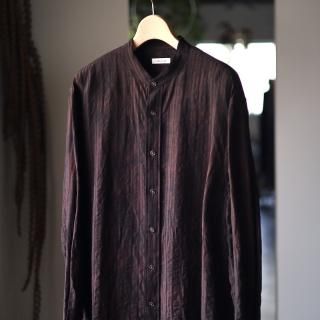 <img class='new_mark_img1' src='https://img.shop-pro.jp/img/new/icons8.gif' style='border:none;display:inline;margin:0px;padding:0px;width:auto;' />calmlenceDOBBY STRIPE&DYED BAND COLLAR SHIRT