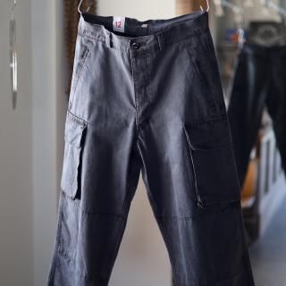 <img class='new_mark_img1' src='https://img.shop-pro.jp/img/new/icons8.gif' style='border:none;display:inline;margin:0px;padding:0px;width:auto;' />OUTILPantalon Blesle -GRAY-