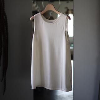 <img class='new_mark_img1' src='https://img.shop-pro.jp/img/new/icons8.gif' style='border:none;display:inline;margin:0px;padding:0px;width:auto;' />walenodeSilk Cashmere Tanktop