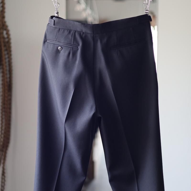 HEUGN】Aaron Gabardine Black Trousers - HUUKU