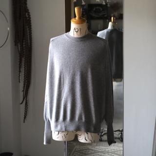 <img class='new_mark_img1' src='https://img.shop-pro.jp/img/new/icons8.gif' style='border:none;display:inline;margin:0px;padding:0px;width:auto;' />MAATEE&SONSCOMBI CASHMERE P/O CREW NECK KNIT