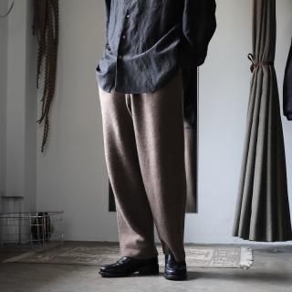 <img class='new_mark_img1' src='https://img.shop-pro.jp/img/new/icons8.gif' style='border:none;display:inline;margin:0px;padding:0px;width:auto;' />walenodeInnocent Yak Wide Tapered Pants