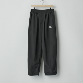 <img class='new_mark_img1' src='https://img.shop-pro.jp/img/new/icons8.gif' style='border:none;display:inline;margin:0px;padding:0px;width:auto;' />ssstein  UMBROCO/NY POPLIN TRACK TROUSERS

