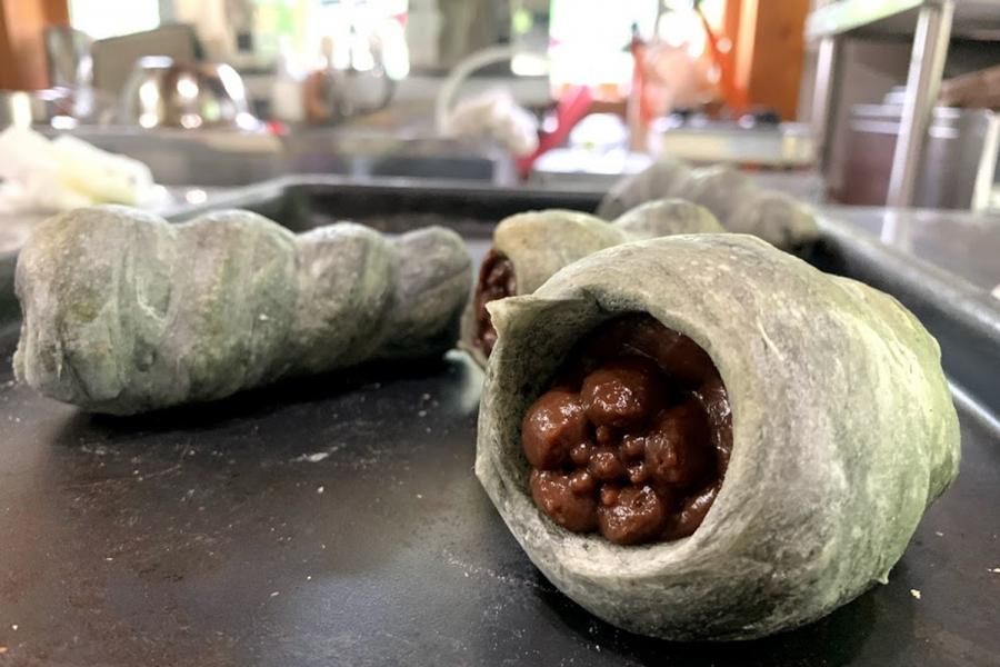 炭のチョココロネ6個セット-ビーガン仕様のオーガニックチョコの