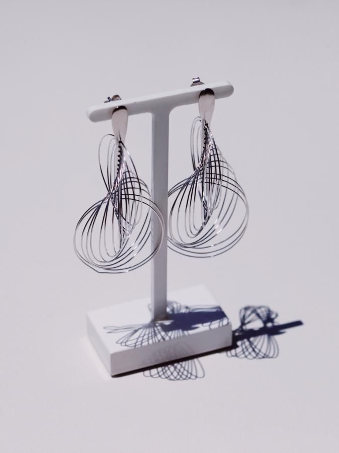 Anticoa〈アンティコア〉 シルバー925 ドロップピアス - Bscent