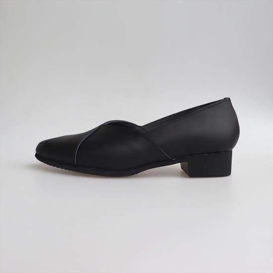 クロスデザインパンプス RP-550 | 履き心地にこだわった日本製の靴