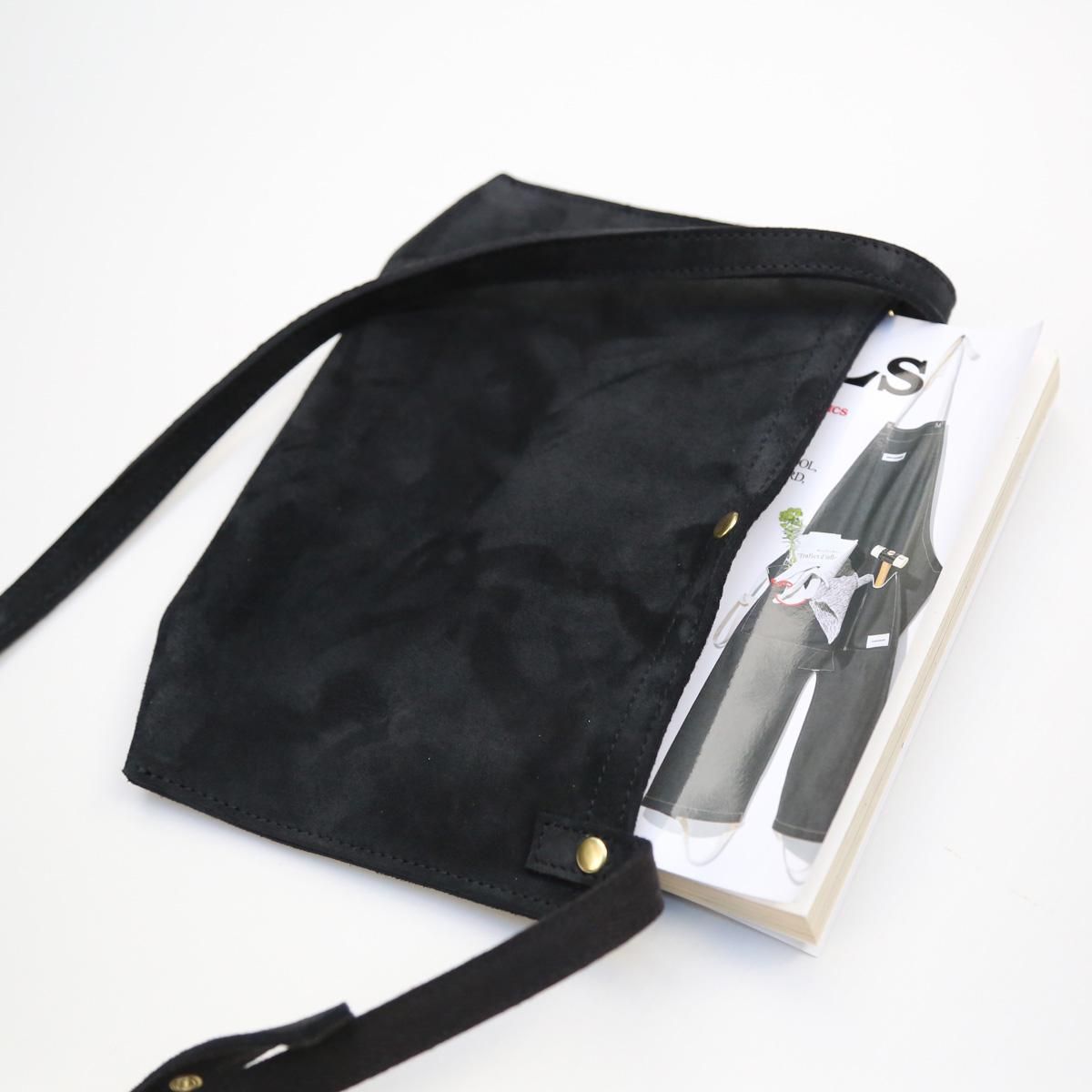 ironari（イロナリ）ブックバッグ