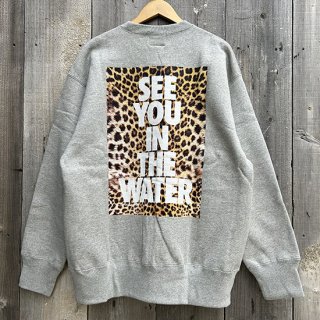 MAGICNUMBER SEE YOU IN THE WATER LEOPARD CREW SWEAT　アッシュグレー