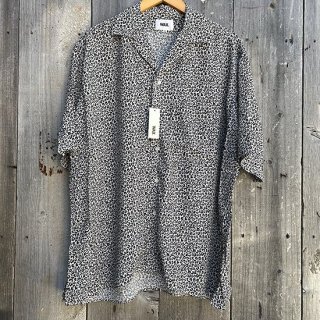 <img class='new_mark_img1' src='https://img.shop-pro.jp/img/new/icons8.gif' style='border:none;display:inline;margin:0px;padding:0px;width:auto;' />WAX LEOPARD OPEN SHIRTS ۥ磻ȡ֥饦