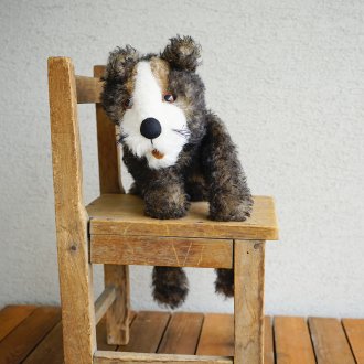 犬のボビー 雑種（ミックス） ドイツBARLEBEN/バーレーベン工房の動物手人形