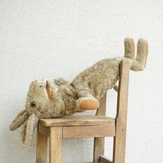 野うさぎのコンラッド  ドイツBARLEBEN/バーレーベン工房の動物手人形