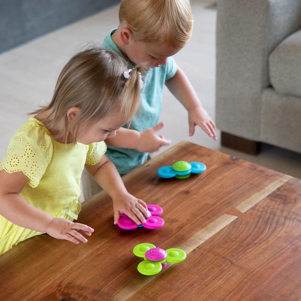 Amazon.co.jp: MOLUK Fat Brain Toys Oogi Jr. - グロー