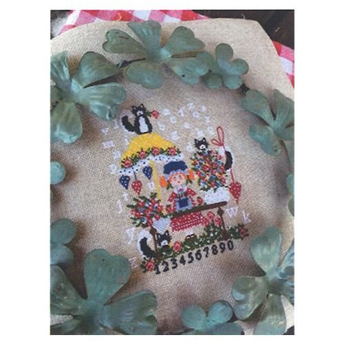 クロスステッチ　ハンドメイド   完成品　刺繍　リリーバイオレットさん クロスステッチ完成品☆リリーバイオレット☆ - nananco'shop