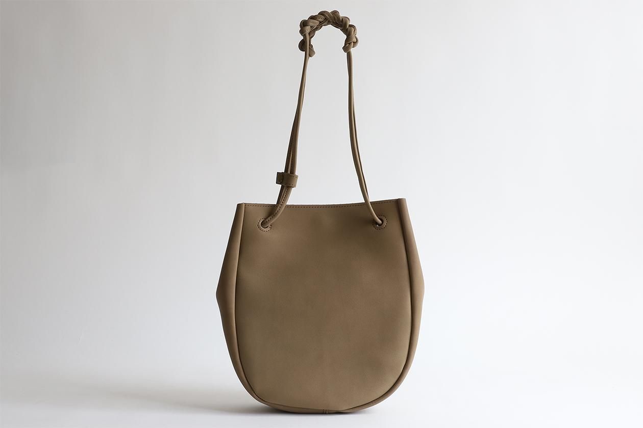 美品◎ビースタッフ 2way 巾着 メッシュ 肩かけ可 トートバッグ ショルダー ショルダーバッグ レディース 斜め掛け 巾着 大人 軽量 ナイロン 2way