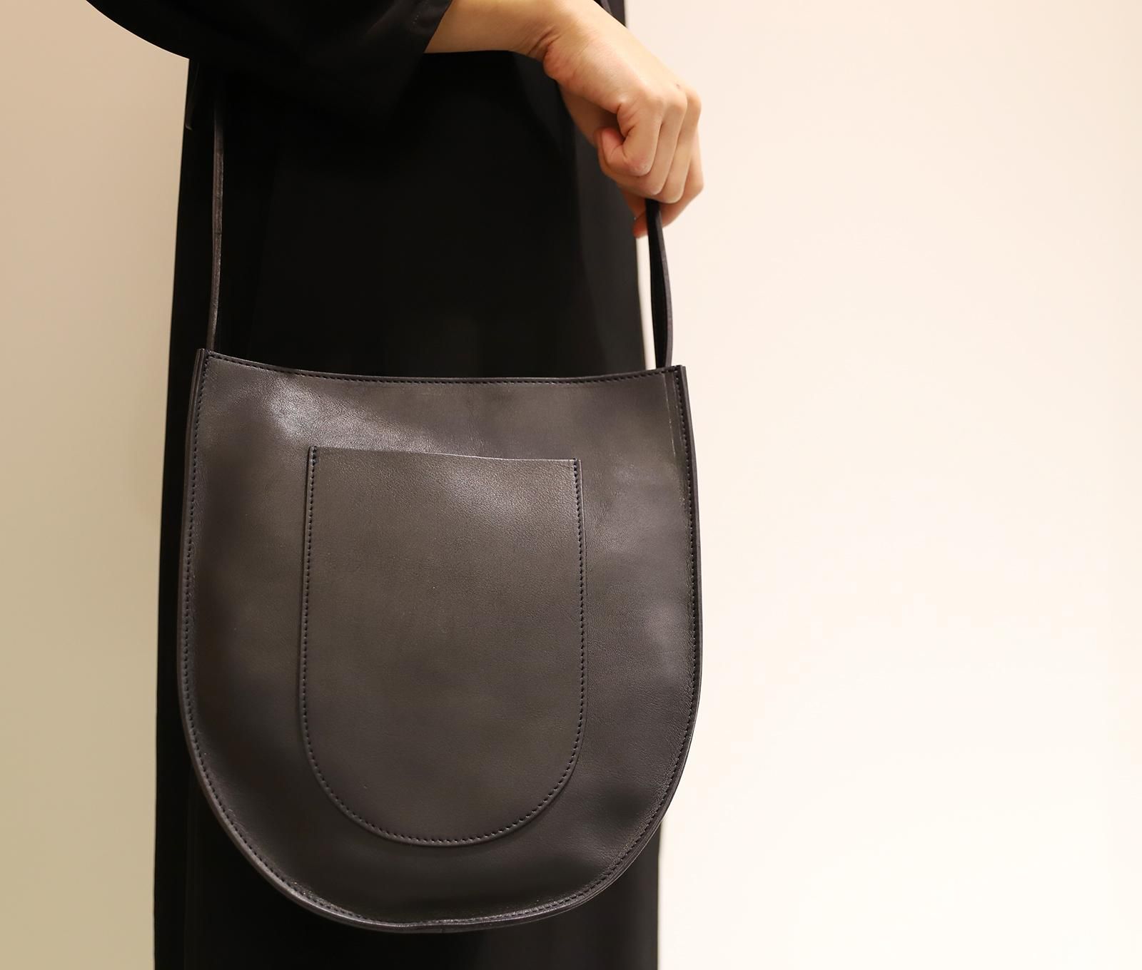 フロントポケット本革ショルダーバッグ |7184R - B.stuff online