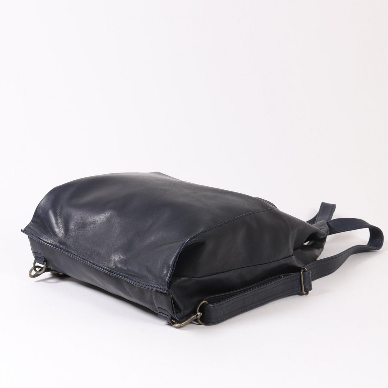 ソフトスムース革リュック 大サイズ | 5225 - B.stuff online store ソフトスムース革リュック 大サイズ | 5225 - B.stuff online store