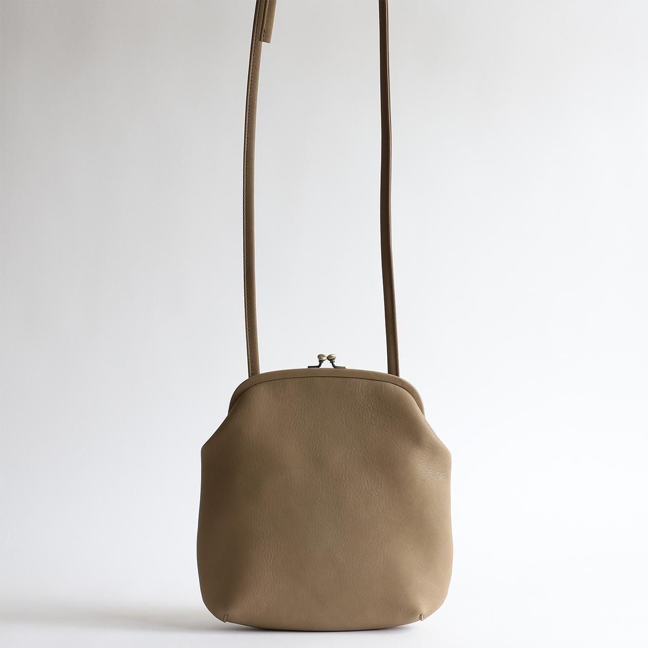 本革 がま口ショルダーバッグ | 7153R - B.stuff online store 本革 がま口ショルダーバッグ | 7153R - B.stuff online store