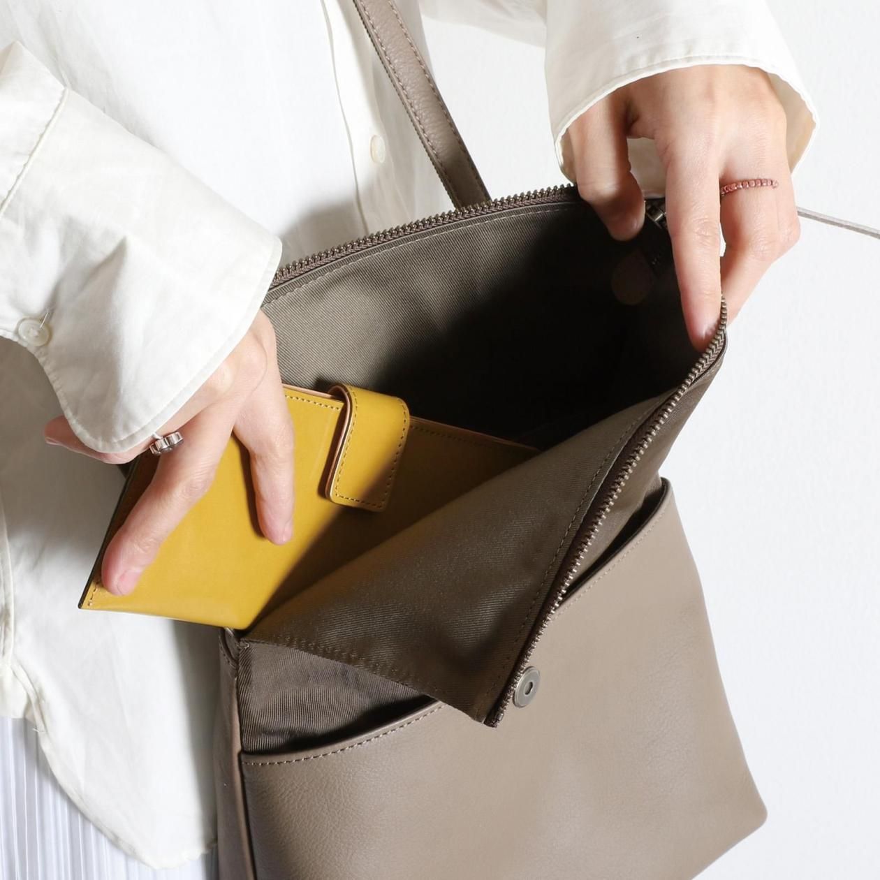 本革×ナイロン フラップショルダー | 7509R - B.stuff online store