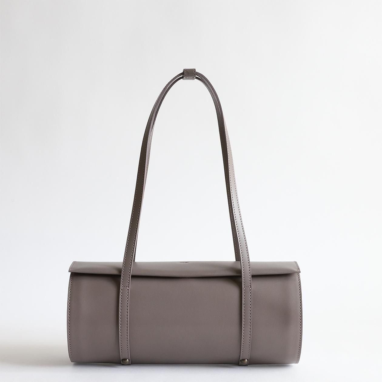 y☆値下げいたします☆Ｂ.stuff　牛革ハンドバッグ 本革筒形ハンドバッグ｜7654R - B.stuff online store