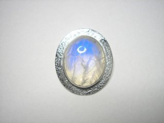 Rainbowmoonstone              SilverAura Pendant 01