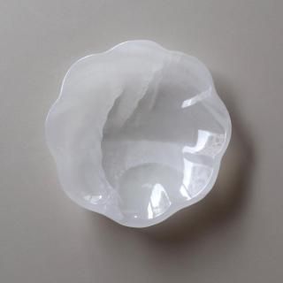 onyx flower bowl/  G