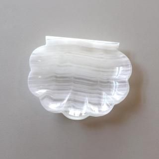 white onyx shell plate/  A