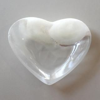 white onyx small heart bowl/  D