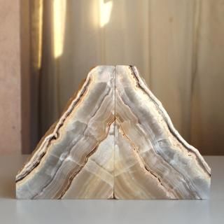 onyx bookend/  B
