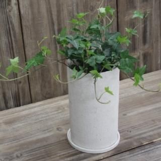 シンプル・モダン・モノトーン - おしゃれな植木鉢とプランター シンプル・モダン・モノトーン - おしゃれな植木鉢とプランター