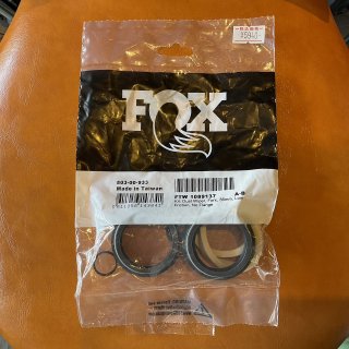 FOX [ Dust Wiper kit , FORK , 36mm , Low Friction , No Flange ]
