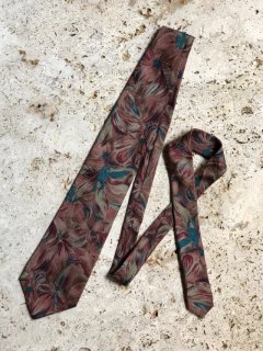 1980's GIVENCHY GENTLEMAN PARIS Tie
100% silk / Made in Itary.