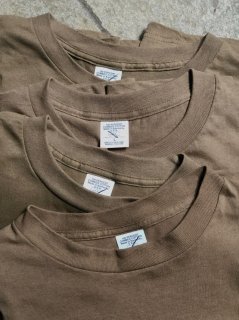 US Military DEADSTOCK
T-shirt Crew-neck typeBROWN
100% Cotton / Made in USA.
size L (1-wash) 