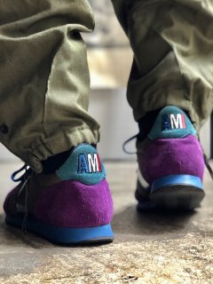 ami Alexander Mattiussi
Crazy Material Mixed Sneakers
size 9 (27.0)