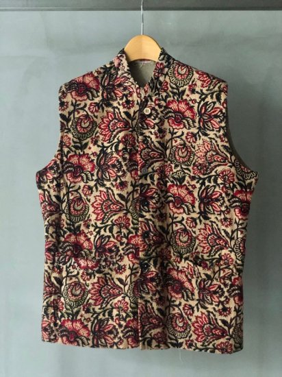 1950'sVintage from India.
Printed Cotton(Linen?) Vest