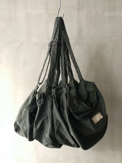 1984's Italian Military
Vintage Nylon Bag