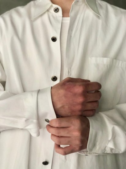 1990's OLD agnsb White Cotton Dress Shirt "Metal Button"