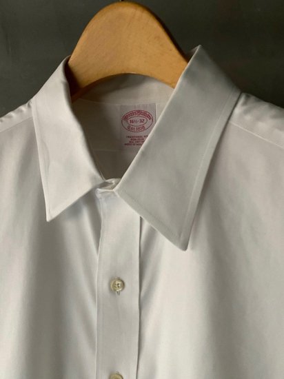 00's BrooksBrothers Regular-collar Shirt 
size 16-1/2 32  (Approx.L) 
