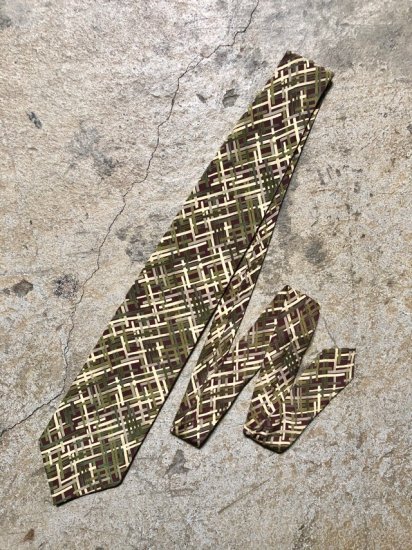 1980-90's im product
 "ISSEYMIYAKE" Silk Tie
