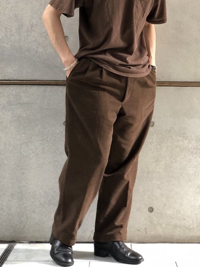 1980's Europe Vintage
Brown Moleskin Wide Trousers
size w34inch