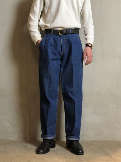 1990's Vintage Levi's 2tucks Denim Trousers / w30inch