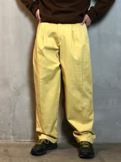 1990's Europe Vintage
2tucks Yellow Color Chino Trousers