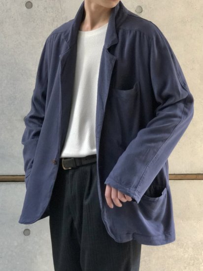 1980's Italian Anonymous Masion
Rayon Gabardine Cloth Tailored Jacket