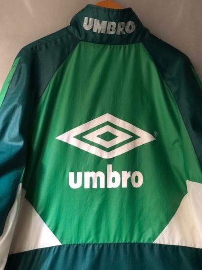 1990's Vintage UMBRO Nylon Smock The Celtic Football Club 1990's Vintage UMBRO Nylon Smock The Celtic Football Club