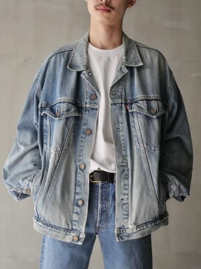 1990's Vintage Canadian Levi's73525