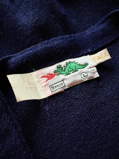 1980's Vintage SEARS Acryl Cardigan “Braggin' Dragon 1980's Vintage SEARS Acryl Cardigan “Braggin' Dragon