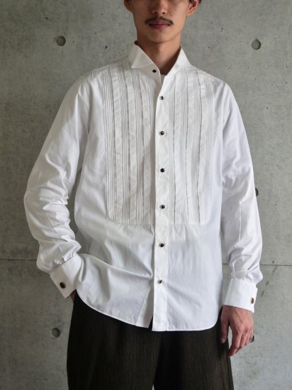 197080's Vintage YvesSaintLaurent
Wing-collar Dress Shirt
Made in ITALY.