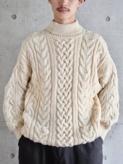 197080s? Handmade Vintage
Fisherman Turtle-neck Knit Sweater