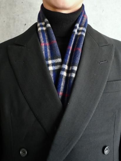 1980's Vintage Burberrys Cashmere Muffler
Made in England